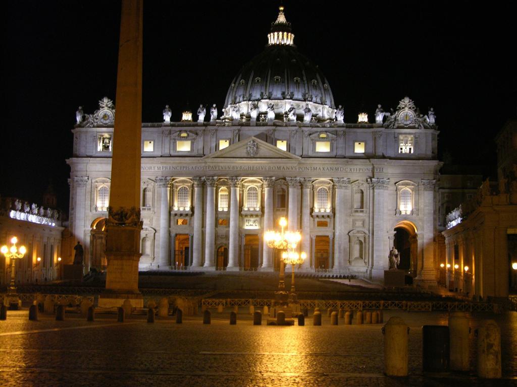 Vatican White Domus Rome Bagian luar foto